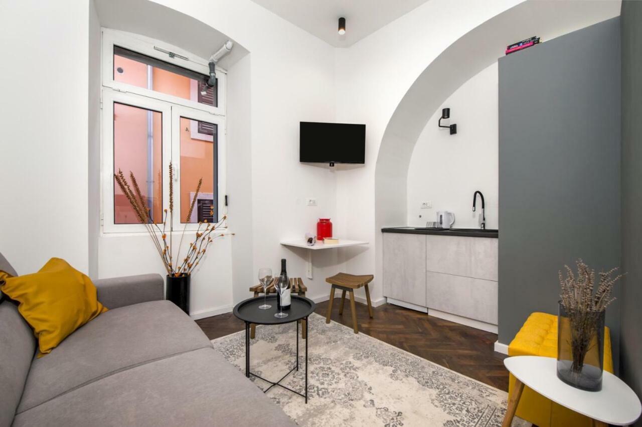Mini Studio Mignon Apartment Rovinj Bagian luar foto