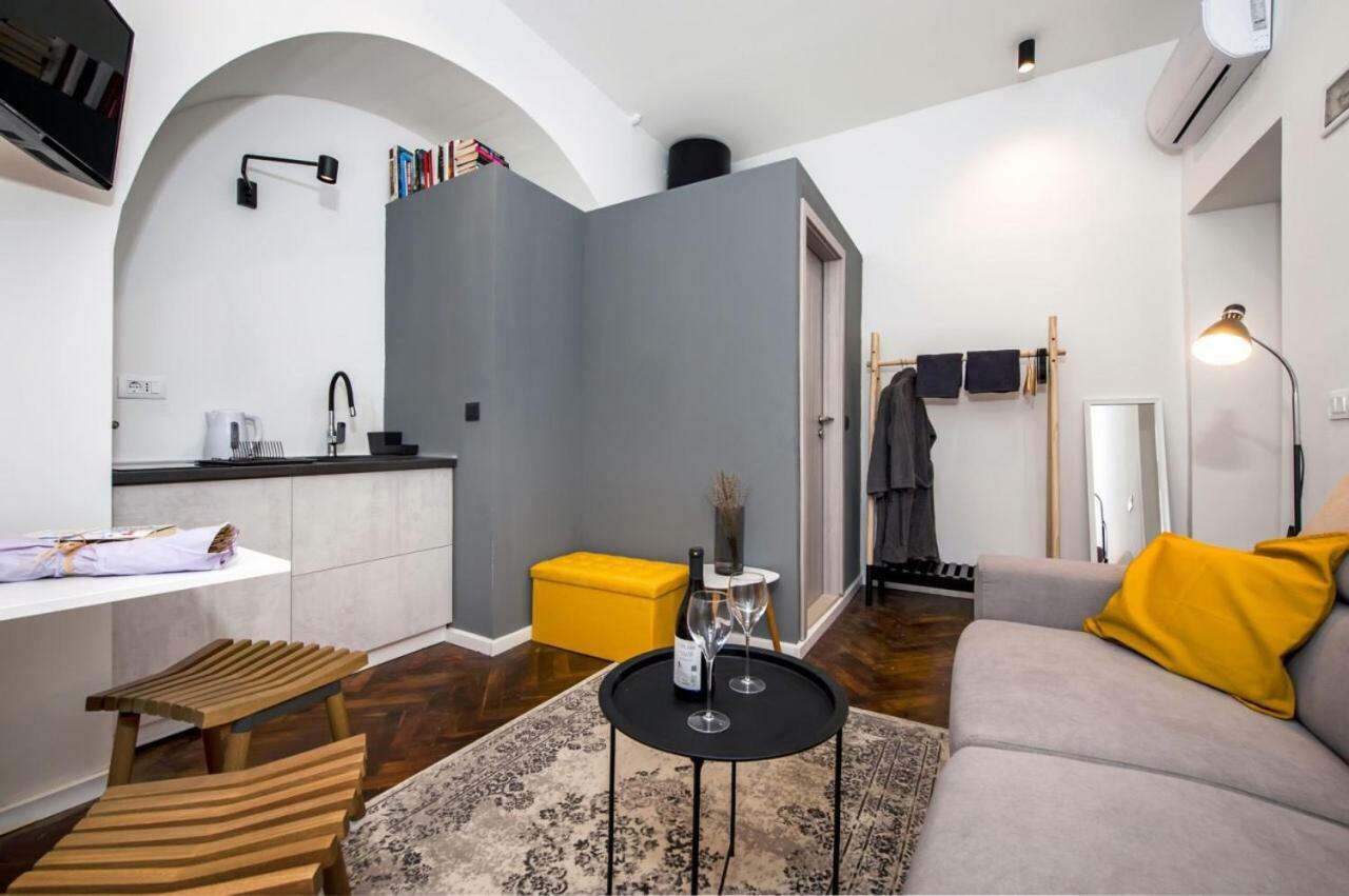 Mini Studio Mignon Apartment Rovinj Bagian luar foto